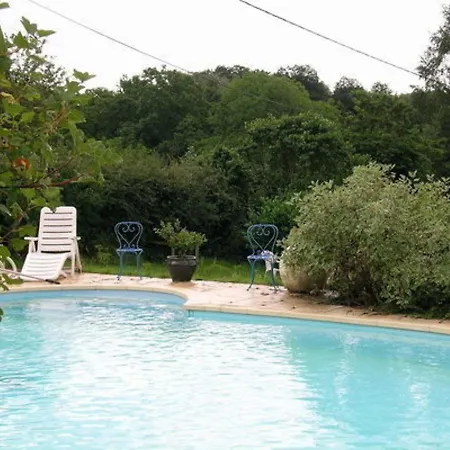 Holiday home Familial Avec Piscine Et Animaux, 5 Pers., Terrasse Couverte, Proche De Montlucon Et Gannat - Fr-1-489-314 Echassieres