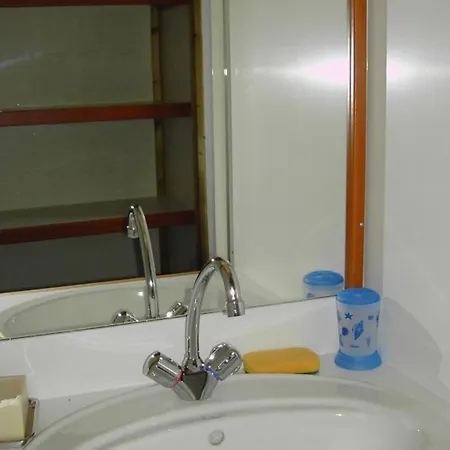 Holiday home Familial Avec Piscine Et Animaux, 5 Pers., Terrasse Couverte, Proche De Montlucon Et Gannat - Fr-1-489-314